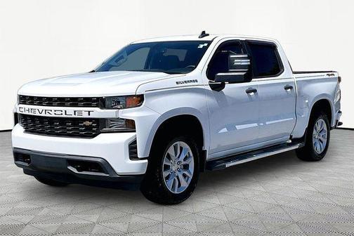 Summit White 2020 Chevrolet Silverado 1500 Custom