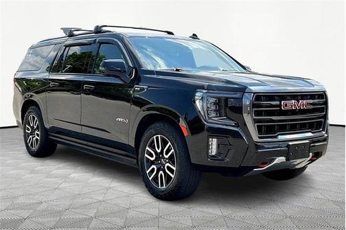 2023 GMC Yukon XL AT4