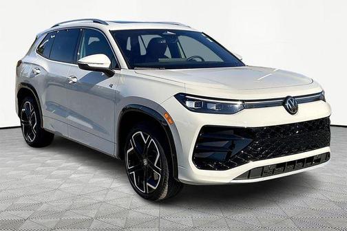 2025 Volkswagen Tiguan 2.0T SEL R-Line
