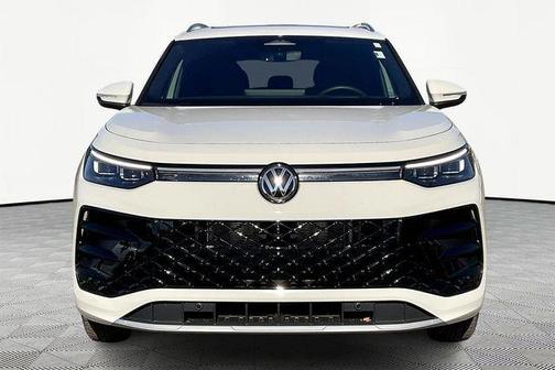 2025 Volkswagen Tiguan 2.0T SEL R-Line