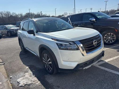 2024 Nissan Pathfinder Platinum