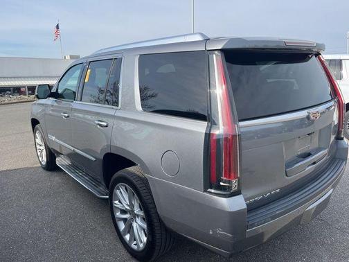 2020 Cadillac Escalade Luxury