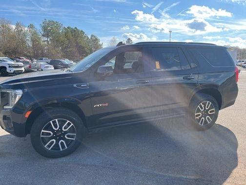2024 GMC Yukon AT4