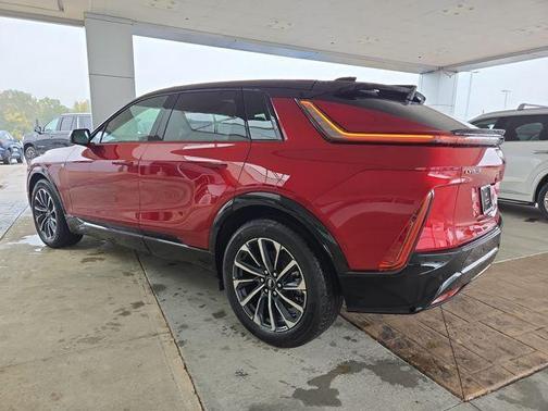 2026 Cadillac LYRIQ Premium Sport