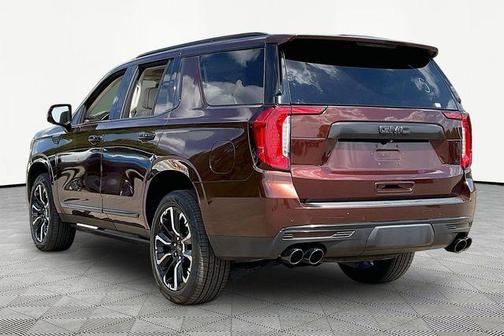 Redwood 2023 GMC Yukon Denali