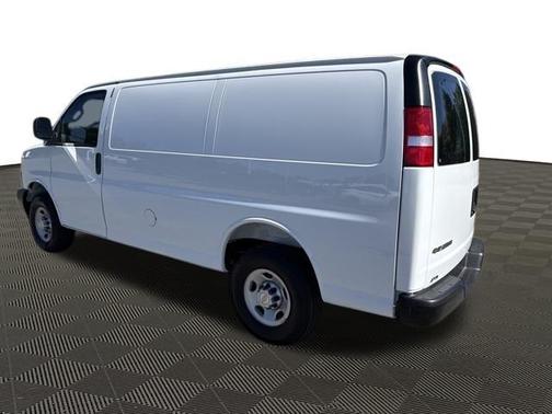 2025 Chevrolet Express 2500 Work Van