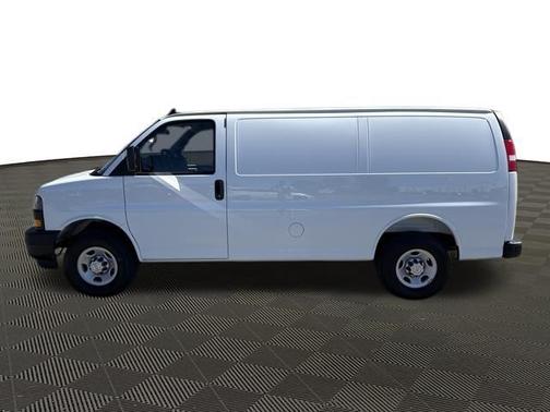 2025 Chevrolet Express 2500 Work Van