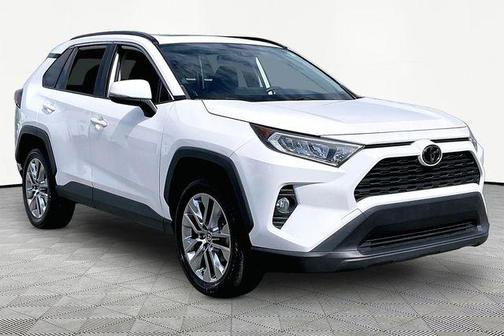 2020 Toyota RAV4 XLE Premium