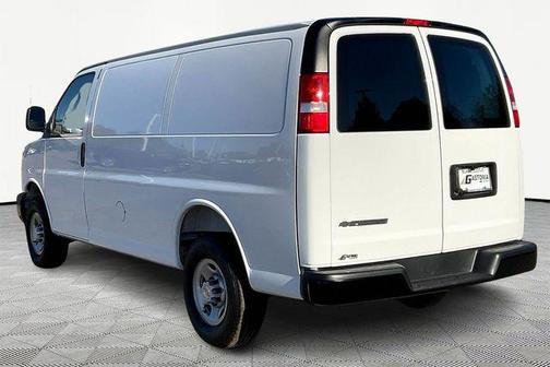 2025 Chevrolet Express 2500 Work Van