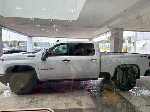 2026 Chevrolet Silverado 2500 Custom