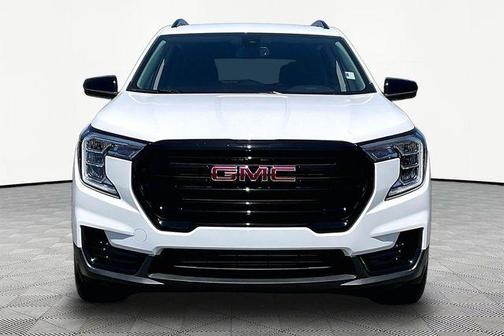 Summit White 2024 GMC Terrain SLE