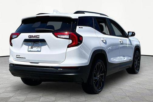 Summit White 2024 GMC Terrain SLE