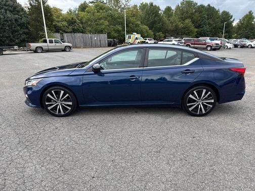 2021 Nissan Altima 2.5 SR