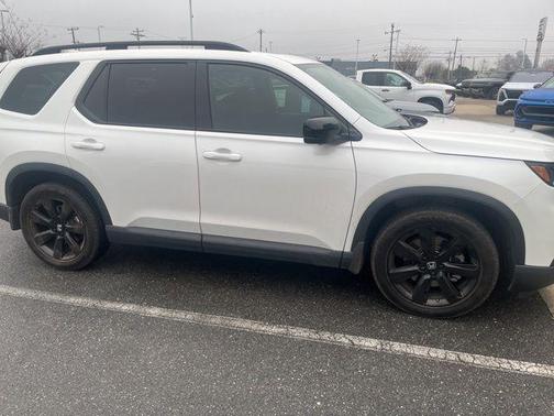 2025 Honda Pilot Black Edition