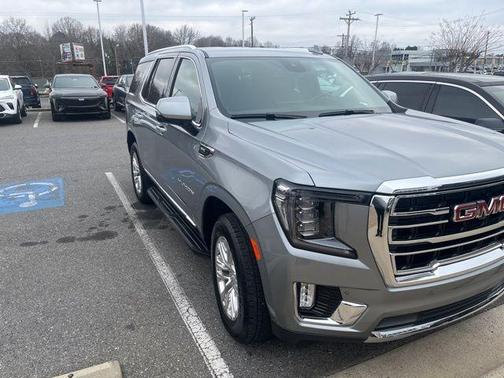 2024 GMC Yukon SLT