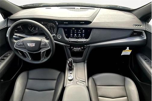 2025 Cadillac XT5 Luxury