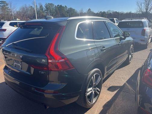 2018 Volvo XC60 T5 Momentum