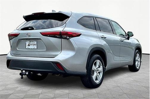 2021 Toyota Highlander LE