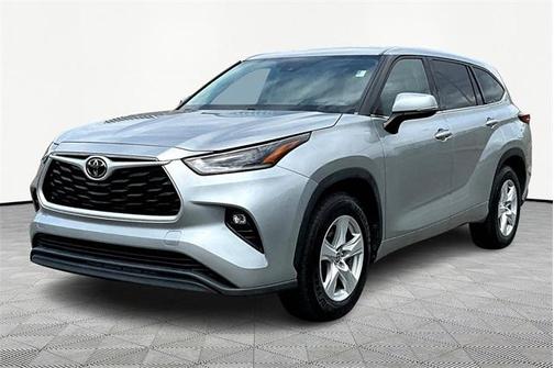 2021 Toyota Highlander LE