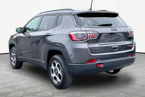 Crystal Metallic 2022 Jeep Compass Trailhawk