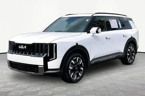 White 2027 Kia Telluride S