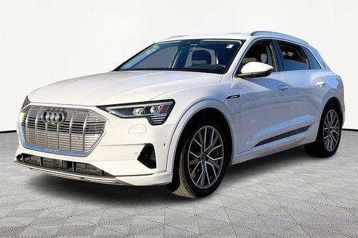 2019 Audi e-tron Premium Plus