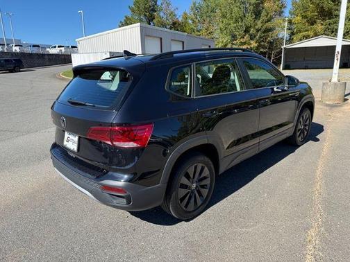 2024 Volkswagen Taos 1.5T S