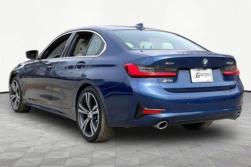 2021 BMW 330 i xDrive