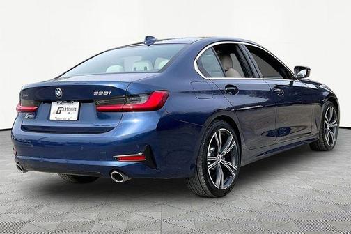 2021 BMW 330 i xDrive
