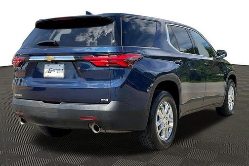 2022 Chevrolet Traverse LS
