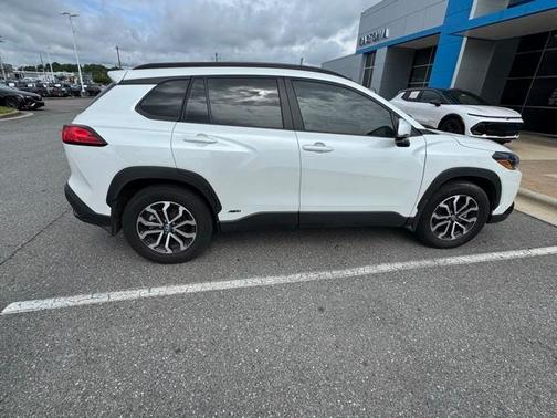 2024 Toyota Corolla Cross Hybrid SE