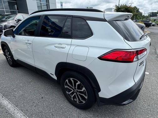 2024 Toyota Corolla Cross Hybrid SE