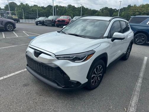 2024 Toyota Corolla Cross Hybrid SE
