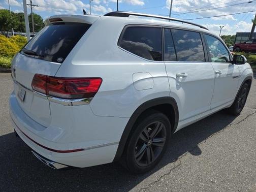 2021 Volkswagen Atlas 3.6 V6 SE w/ Technology R-Line
