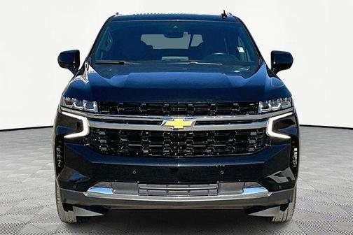 2023 Chevrolet Suburban LS