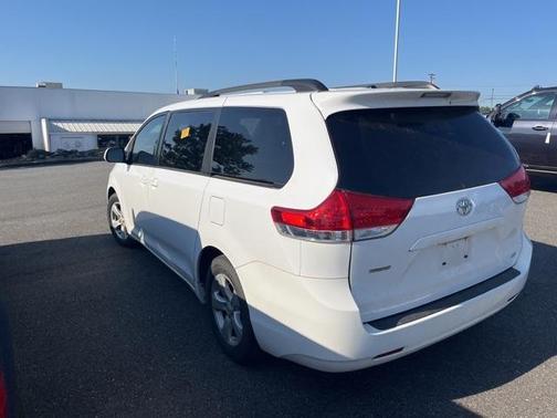 2012 Toyota Sienna LE