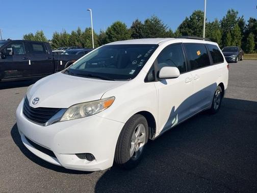 2012 Toyota Sienna LE