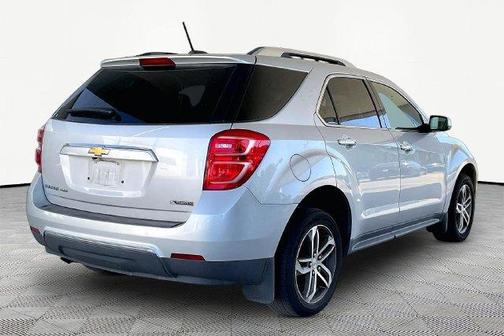 Silver Ice Metallic 2017 Chevrolet Equinox Premier
