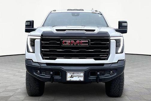 Summit White 2024 GMC Sierra 2500 AT4X