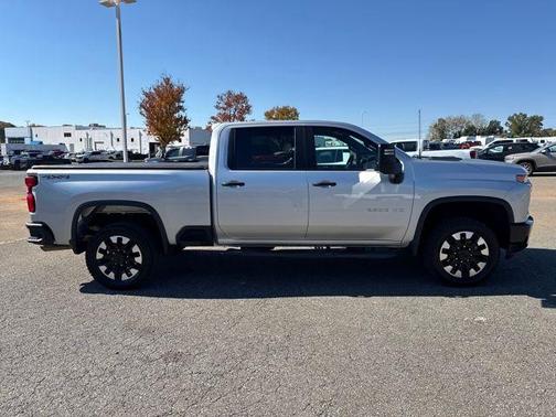 2020 Chevrolet Silverado 2500 Custom