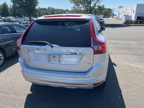 2017 Volvo XC60 T5 Inscription