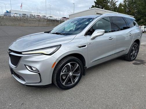 2022 Buick Enclave Essence