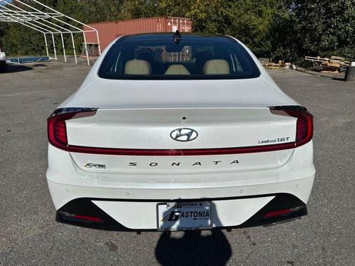 2021 Hyundai SONATA Limited
