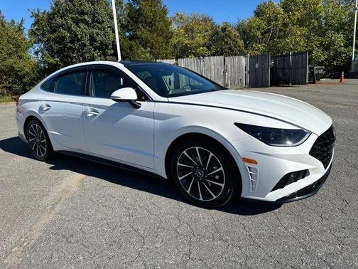 2021 Hyundai SONATA Limited