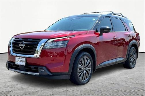 2022 Nissan Pathfinder SL