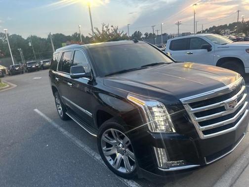 2017 Cadillac Escalade Luxury