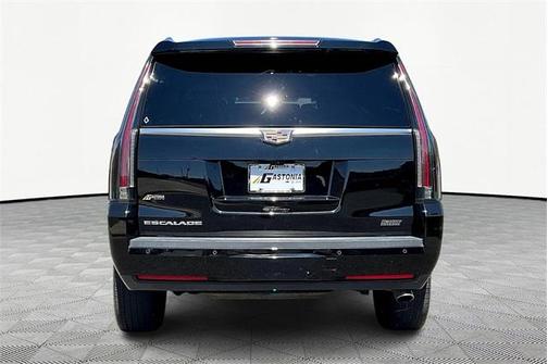 2017 Cadillac Escalade Luxury