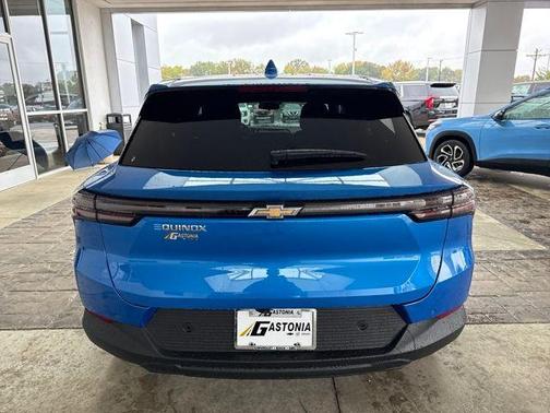 2026 Chevrolet Equinox EV LT 1