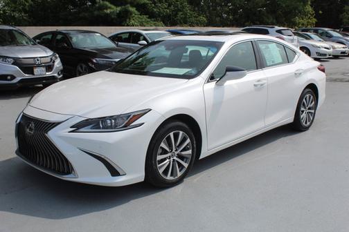 Photo 4 of 31 of 2021 Lexus ES 250 ES 250