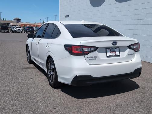 Crystal White Pearl 2025 Subaru Legacy Premium